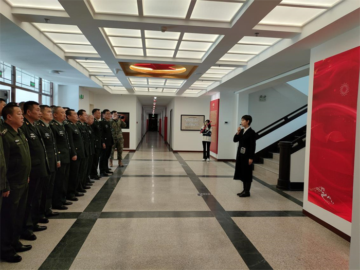 1698400321116310.jpg 5b7469a0a8374f44a4c161e7fd7a28bc.jpg